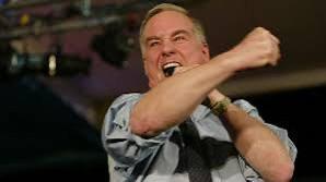 r/pics - In 2004 Howard Dean dropped out of the presidential race due to fallout from screaming at a rally