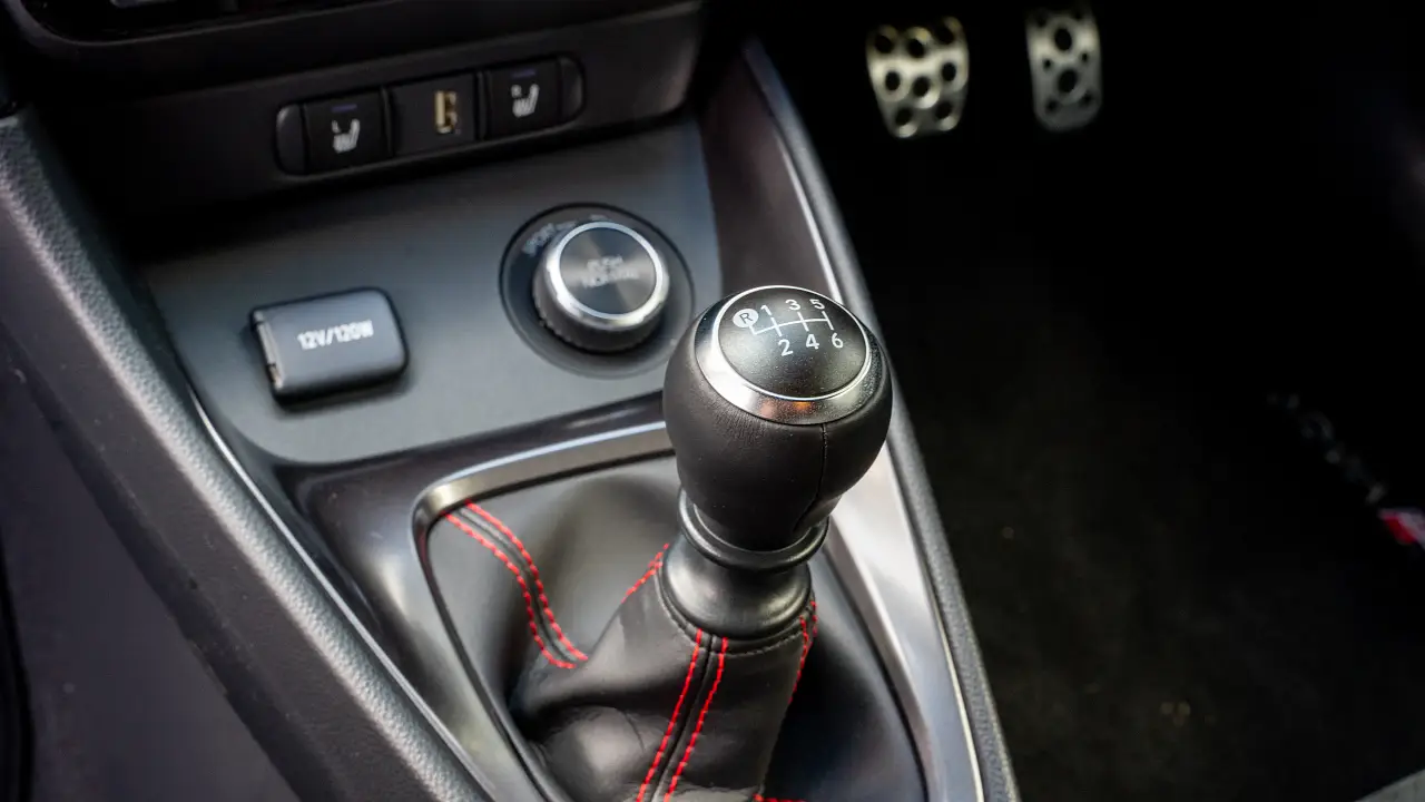 Which cars still have a manual transmission in 2024?