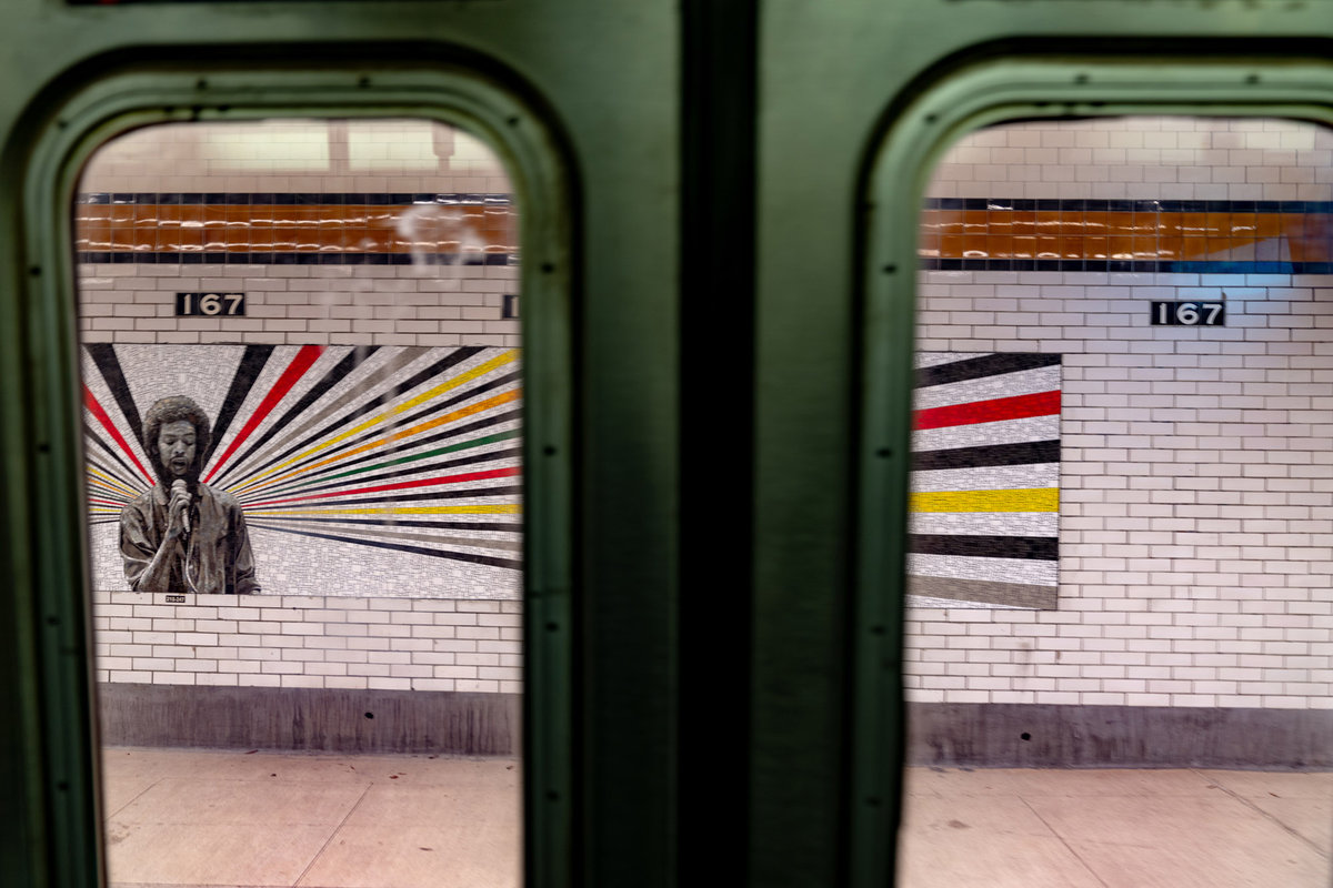 r/nyc - Gil Scott-Heron mosaic at 167th St Station, Bronx