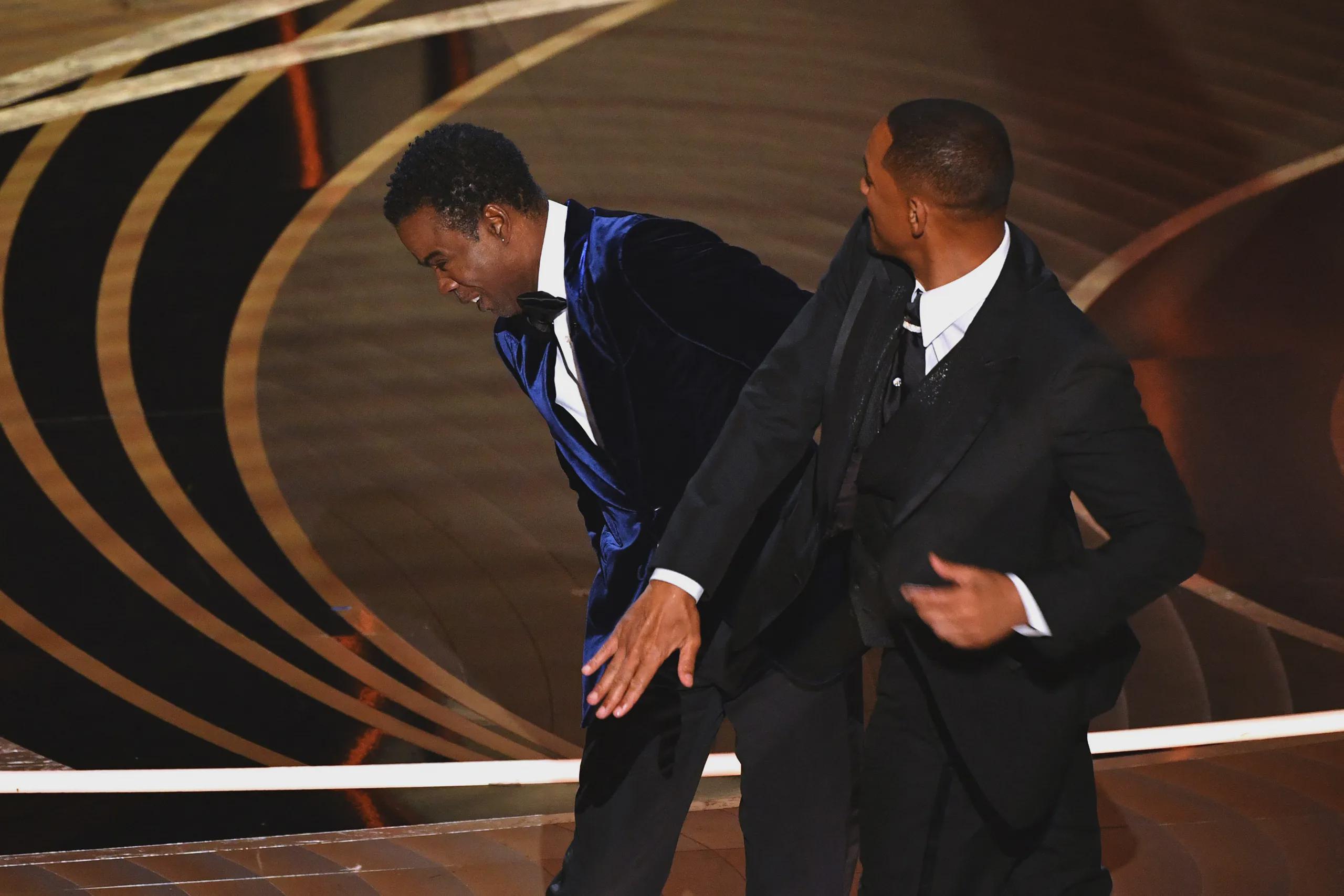 r/pics - 2 years ago today, Will Smith slapped Chris Rock