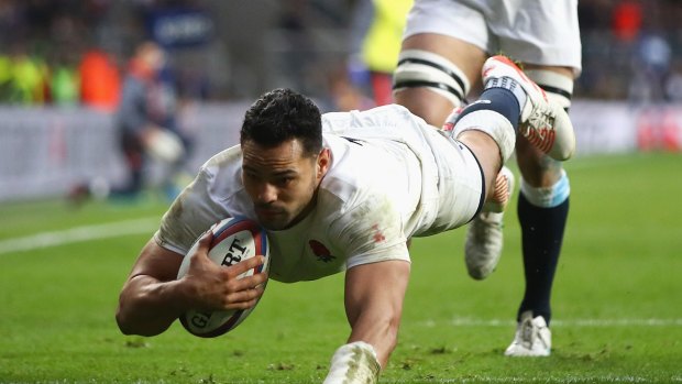 Sweet 17: Ben Te'o crosses to seal England's 17th straight win.