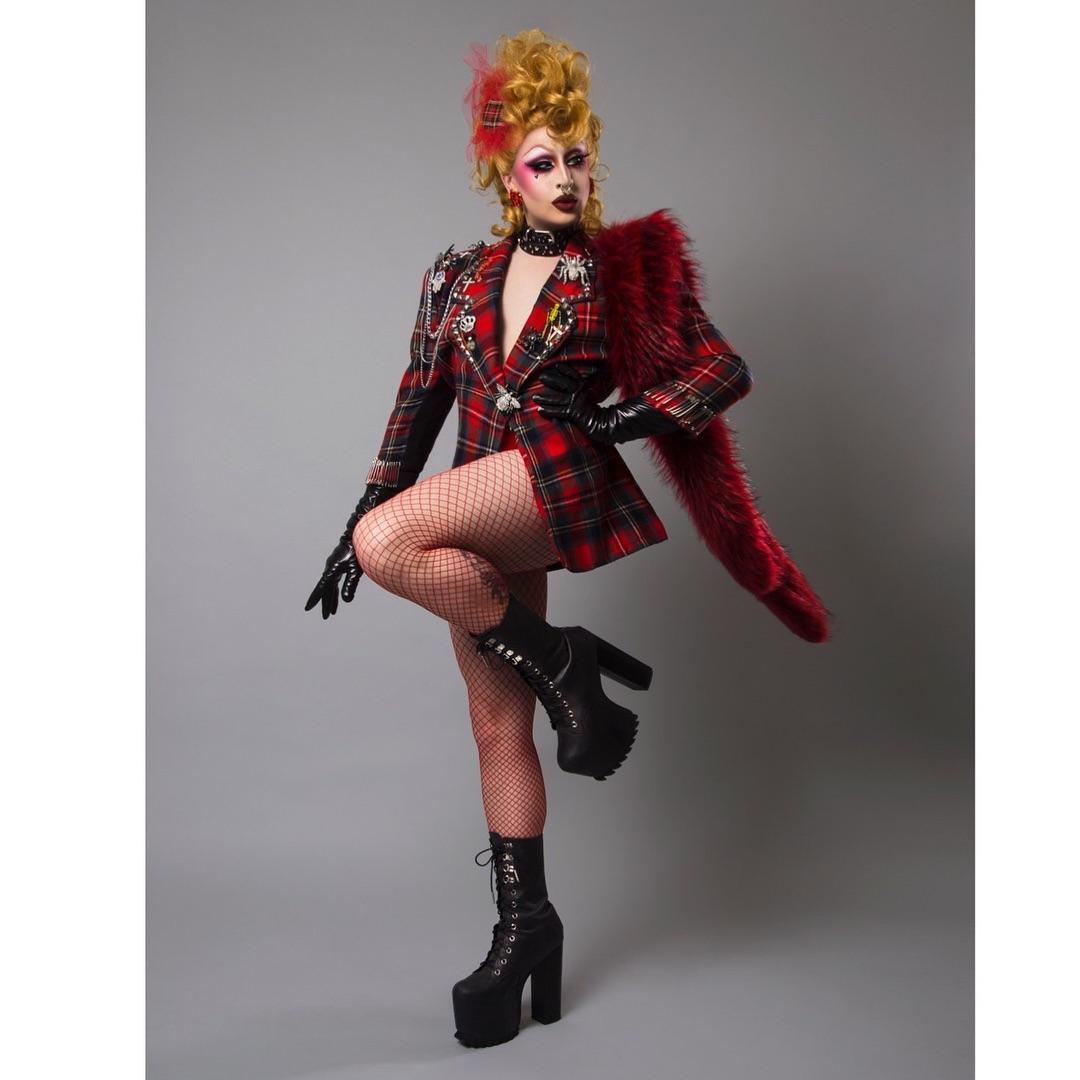 r/rupaulsdragrace - Red for filth by Laila McQueen