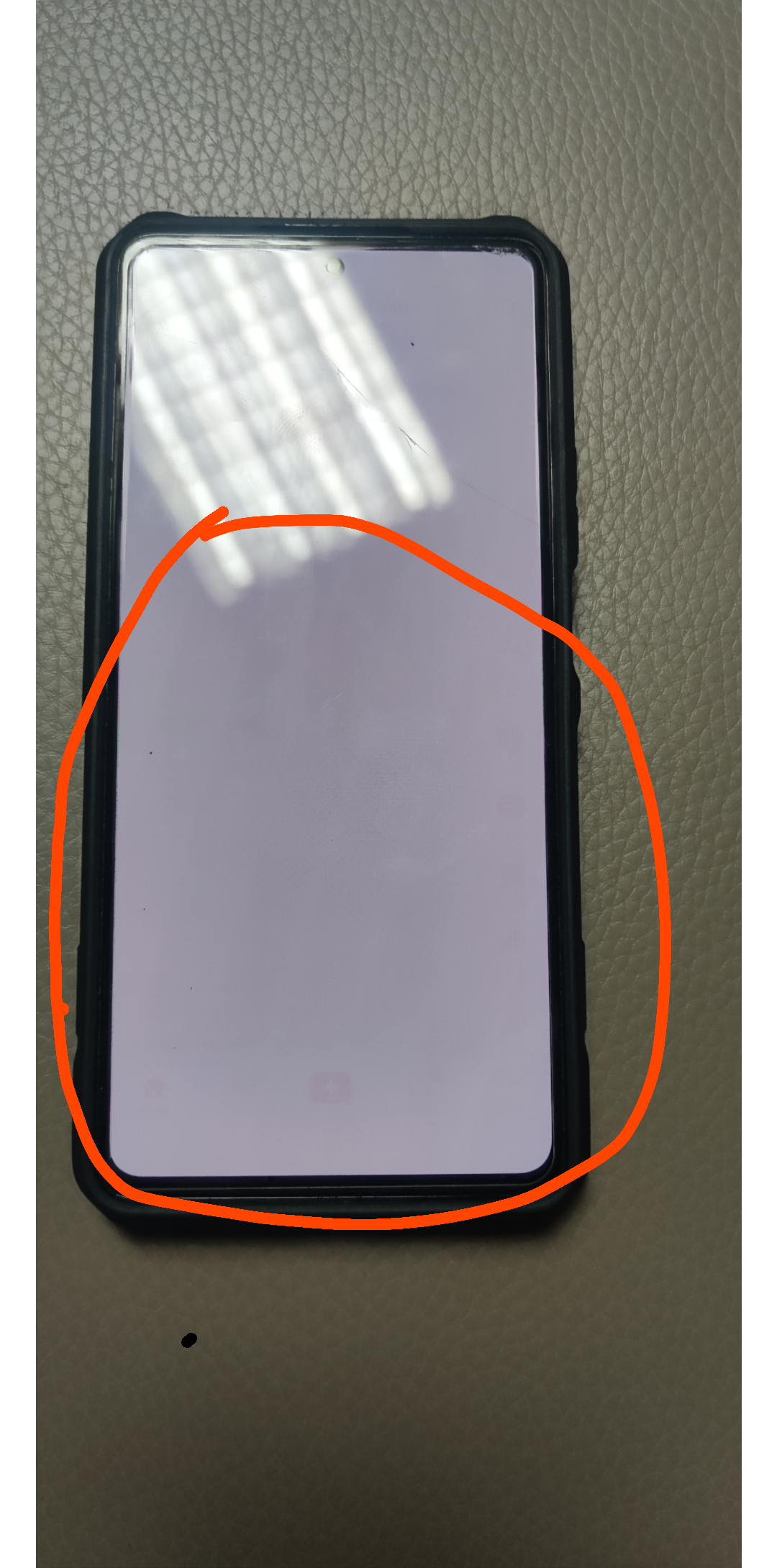 r/mildlyinfuriating - My lil brother's phone screen has tiktok burnt in