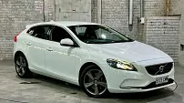 Volvo V40 2015