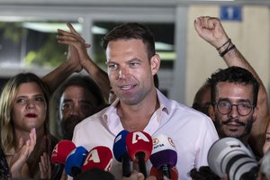 Stefanos Kasselakis, newly elected leader of main opposition party Syriza, speaks to supporters