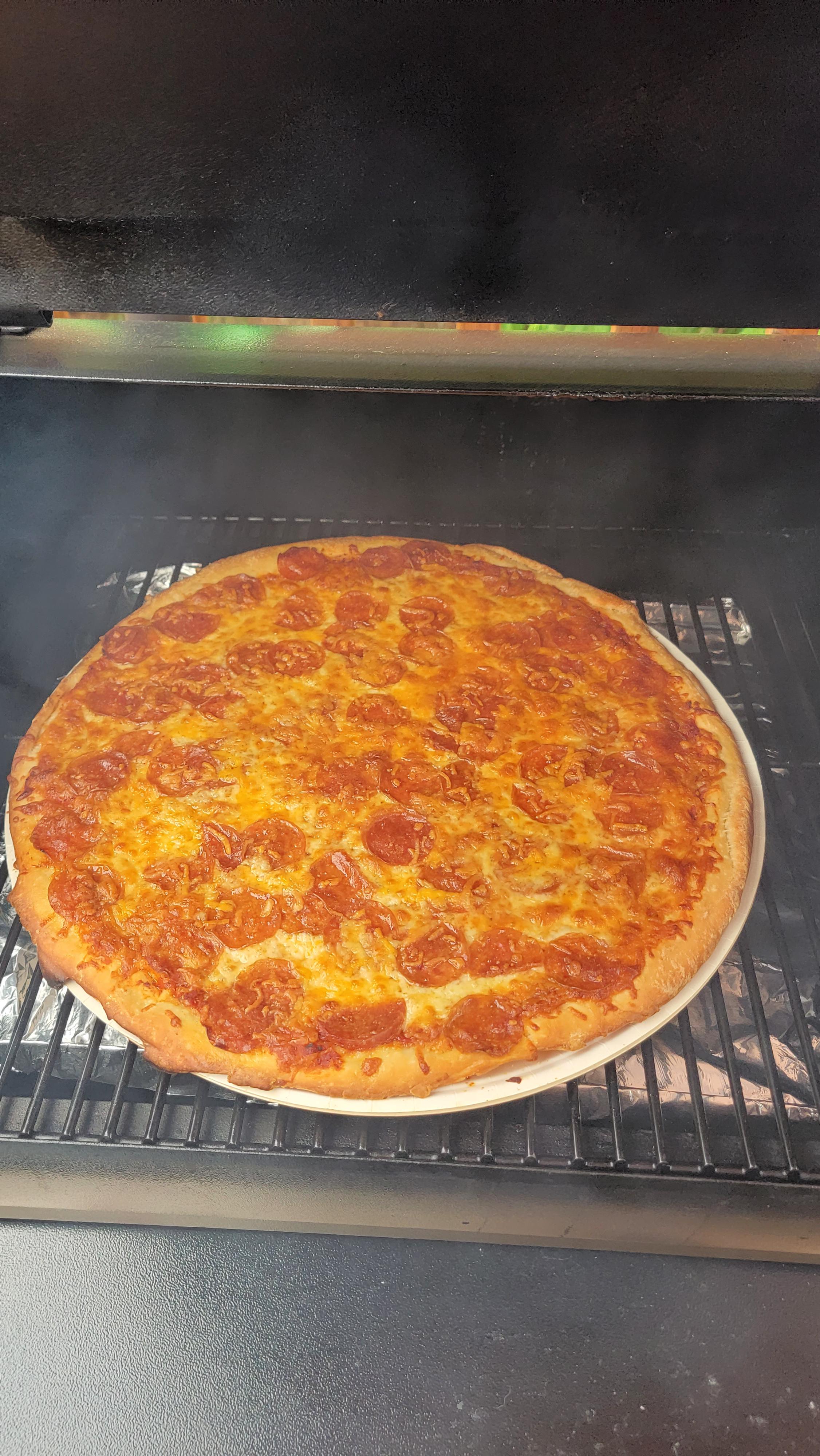 r/Traeger - smoked papa Murphys pizza