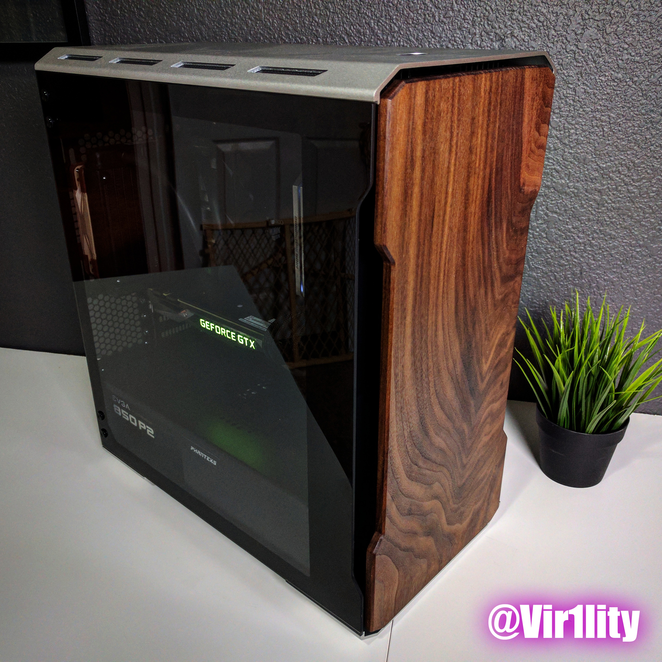 r/pcmasterrace - Gorgeous Walnut Front Panel Mod on the Phanteks EVOLV mATX TG