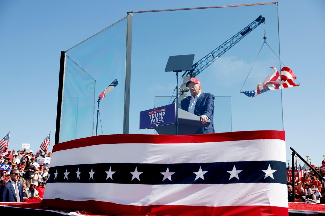 r/pics - US presidential candidate speaking in public