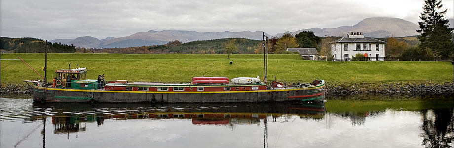 Barge Crusing the Scottish Canals