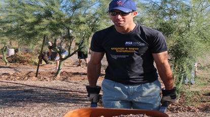 Human Services Campus in Phoenix gets a helping hand from ASU students, faculty and supporters