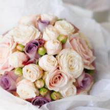 Close up of colorful bouquet of flowers - Dave and Les Jacobs/Lloyd / Blend Images / Getty Images