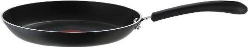 T-fal E93808 Professional Total Nonstick Oven Safe Thermo-Spot Heat Indicator Fry Pan / Saute Pan Dishwasher Safe Cookware, 12-Inch, Black