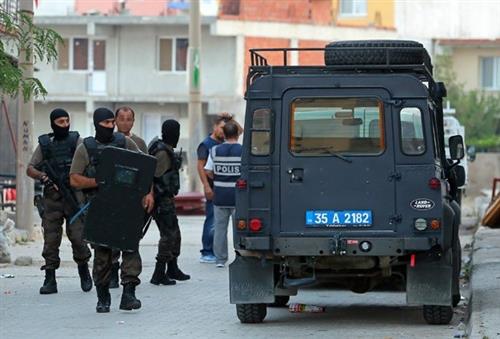 Police detain over 800 in raids against Daesh and PKK terror