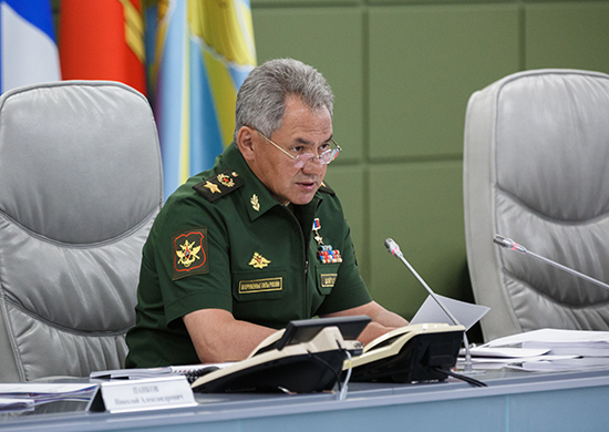 El Ministro de Defensa de Rusia, general de ejército Serguéi Shoigú pasó la teleconferencia