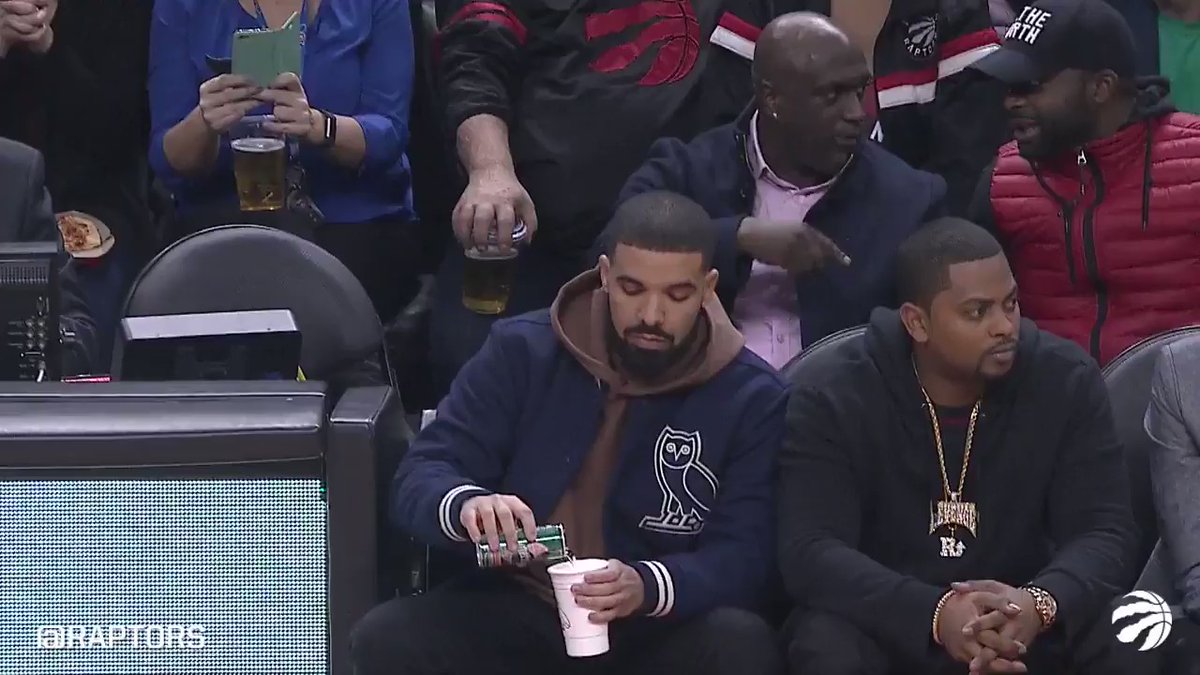 Drake looked suspicious pouring his drink and people can relate 🤔