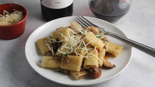 Spicy Bolognese Pasta with Wine From Ca' Marcanda #WineStudio | Cooking Chat