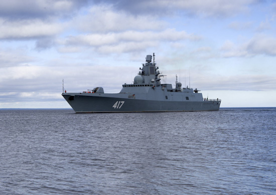 Frégate de la Flotte du Nord "Admiral Gorshkov" est entré dans la mer Rouge