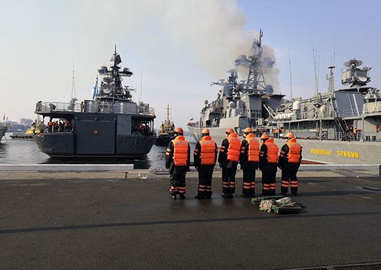 El destacamento de buques de la flota del Pacífico salió de Vladivostok a la larga caminata
