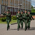 В Военной академии РХБ защиты девушки-курсантки завершили первый год обучения