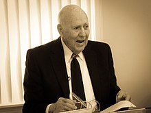 Carl Reiner June 26, 2012 (14565696834).jpg