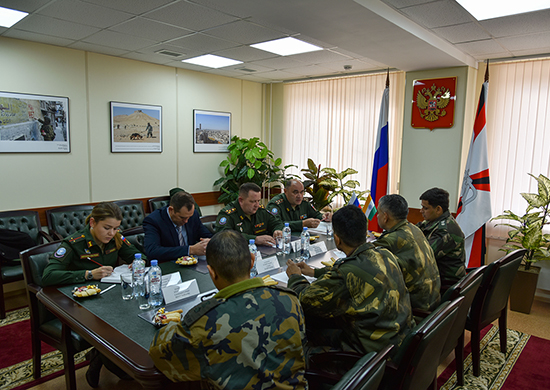 Russian military engineers discuss bilateral cooperation with Indian counterpart