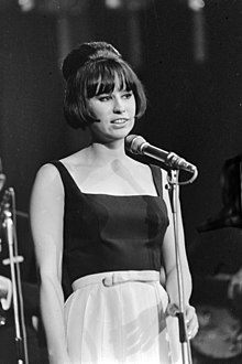 Astrud Gilberto 1966.jpg