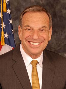 Bob Filner mayoral portrait.jpg