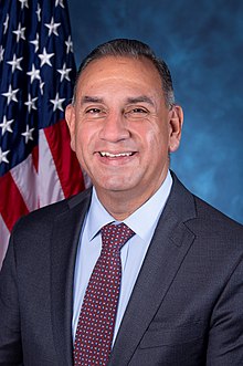 Gil Cisneros official portrait.jpg