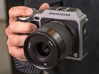 New firmware brings USB-power and more to Hasselblad X1D-50c