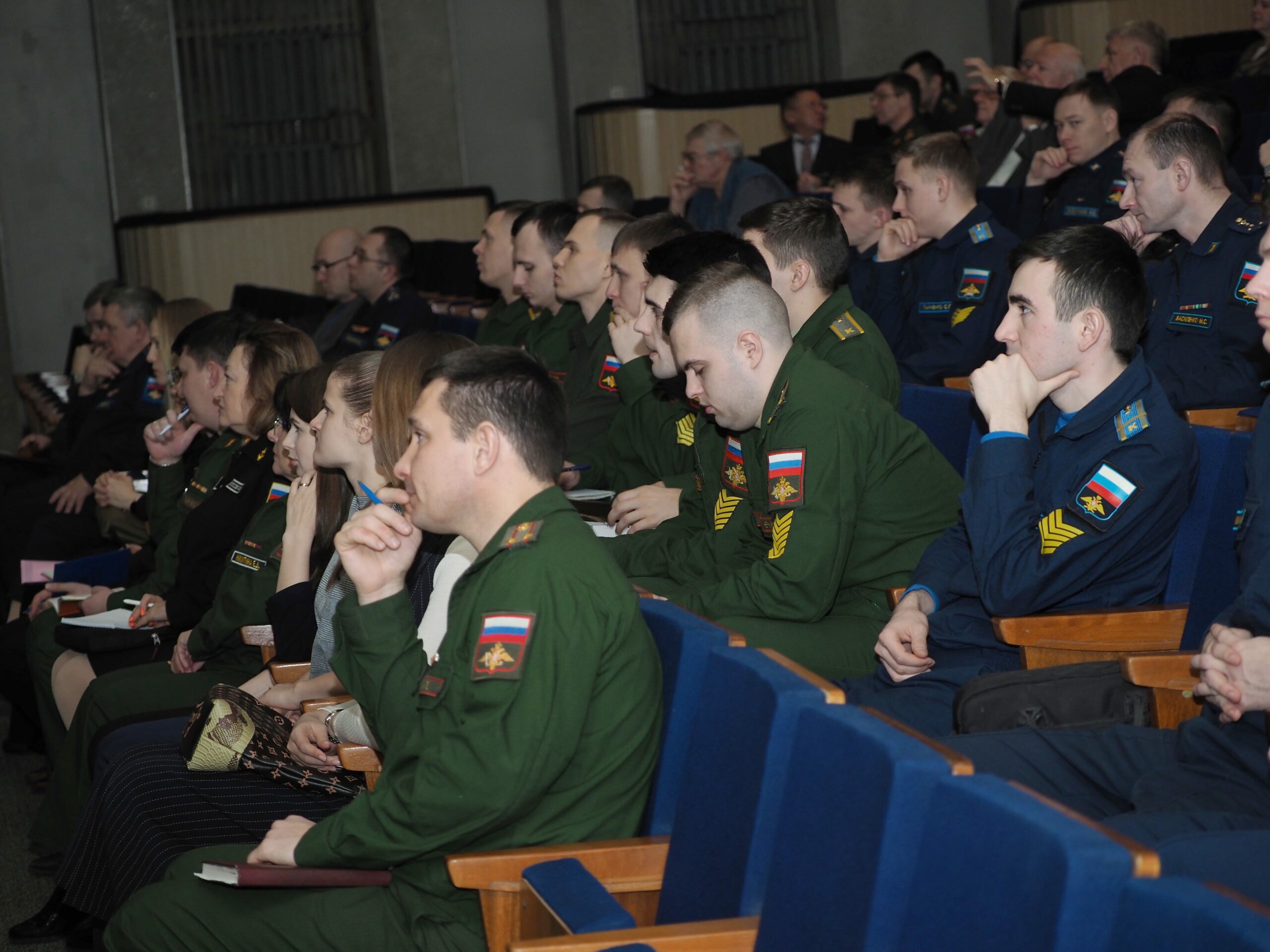 Уважаемые научные руководители секций ВНОКС, профессорско-преподавательский состав академии, курсанты, студенты и слушатели!