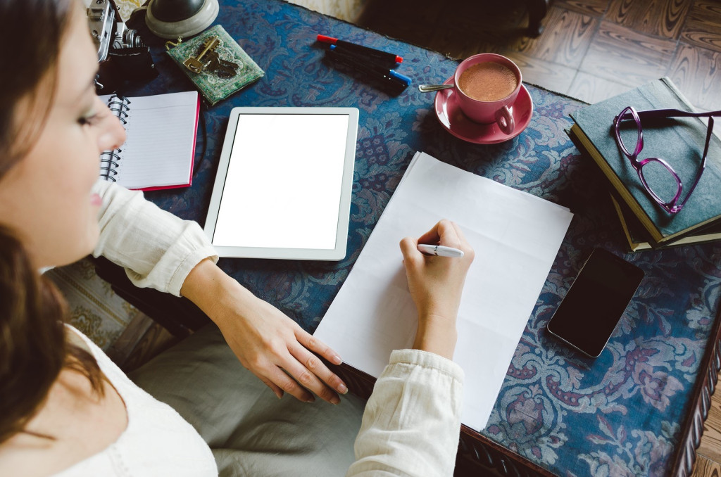 Dai sfogo alla creatività con i suggerimenti quotidiani di scrittura