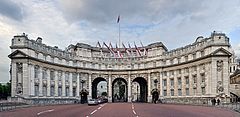 Admiralty Arch, London, England - June 2009.jpg