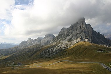 Passo di Giau.jpg