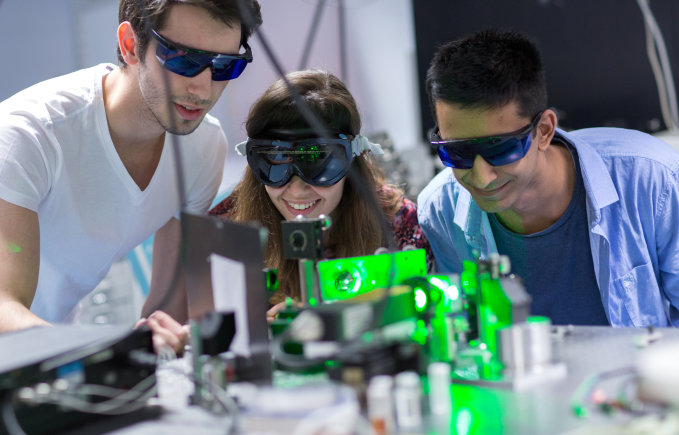 President's Scholarship Fund recipients in Physics lab Blackett 223