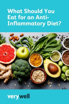 Get the scoop on the anti-inflammatory diet. Find out what it is, health benefits, foods to avoid that cause inflammation, and foods to stock up on. Healthy Diet Tips, Healthy Detox, Healthy Snacks, Detox Foods, Healthy Weight, Foods To Avoid, Foods To Eat, Best Detox, Cleanse Diet