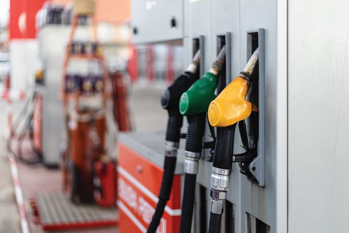 Fleet fuel spend has increased 34% in calendar-year 2021. Fuel prices are at their highest in the past seven years, but gallons purchased has declined. - Getty Images / mladenbalinovac