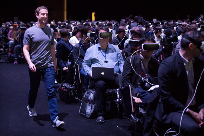 Mark Zuckerberg denkt dat VR de toekomst is van Facebook.