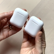 AirPods 2 review met eerste generatie