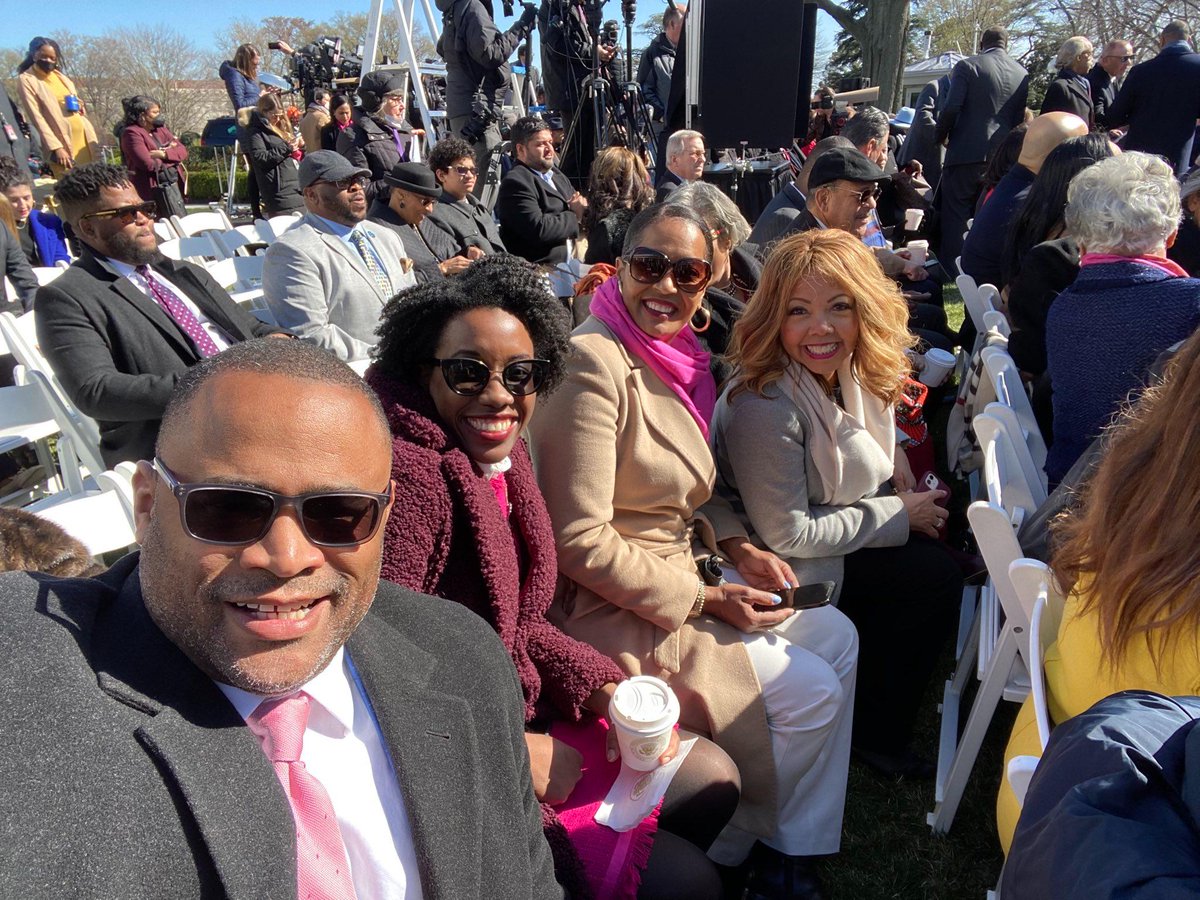 Congresswoman Underwood poses with Reps. Veasey, Hayes and McBath at the White House signing ceremony.