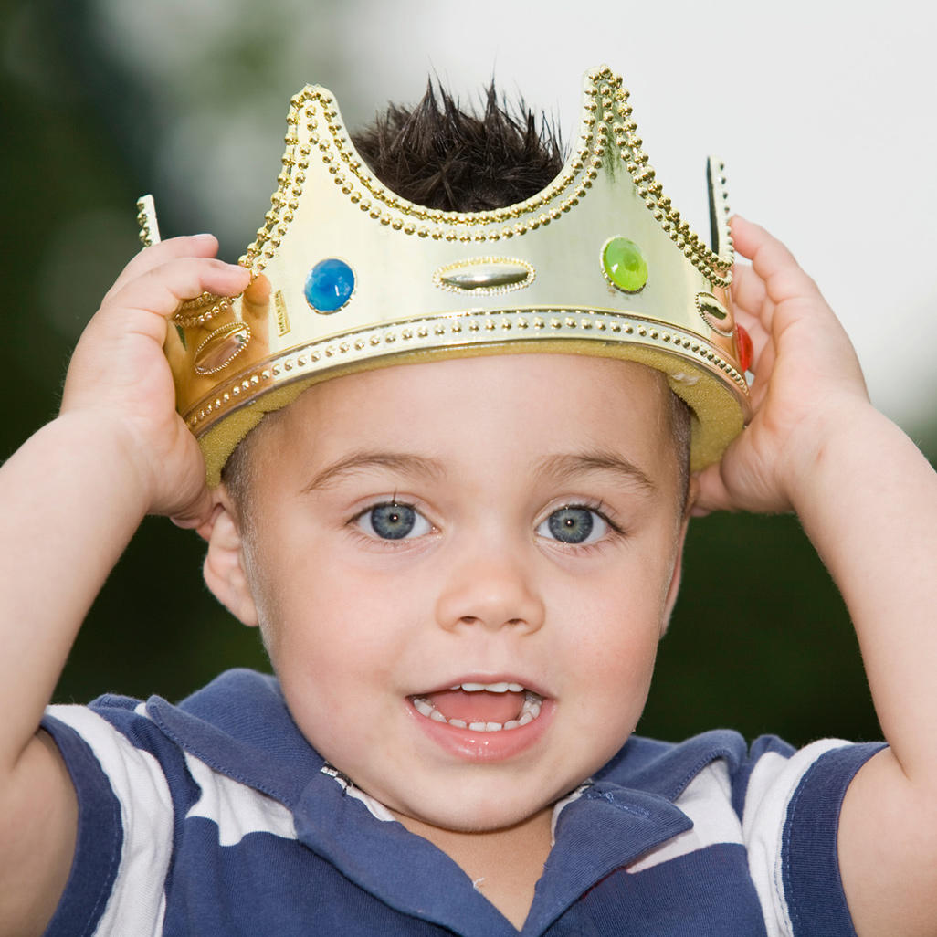 toddler wearing crown