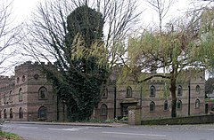 Tudor House, Castle Way, Hanworth - geograph.org.uk - 1750752.jpg