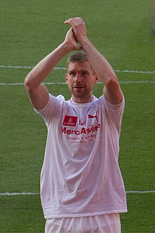 54 Merci Arsène - Per Mertesacker (27086040527).jpg