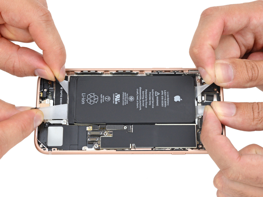 Batterij in de iPhone 8 door iFixit