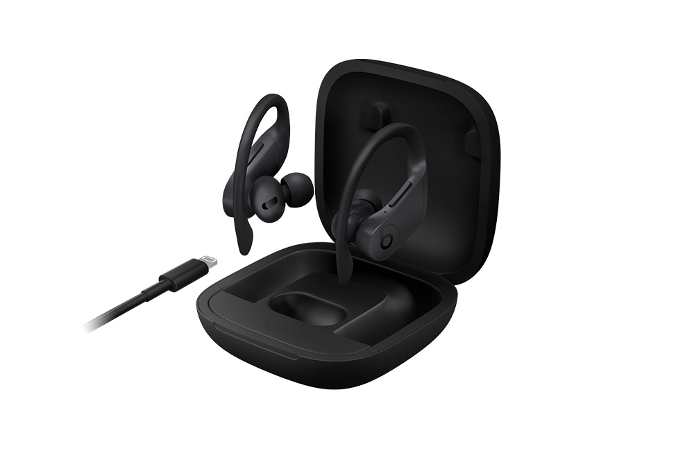 Powerbeats Pro opladen met Lightning.