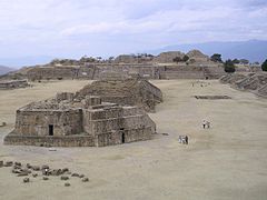 Monte Alban, ville prehispanique.