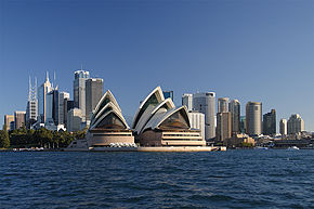 Sydney opera house and skyline.jpg