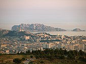 Coucher de soleil sur Notre-Dame de la Garde.JPG