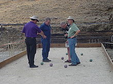 Bocce players scoring.jpg