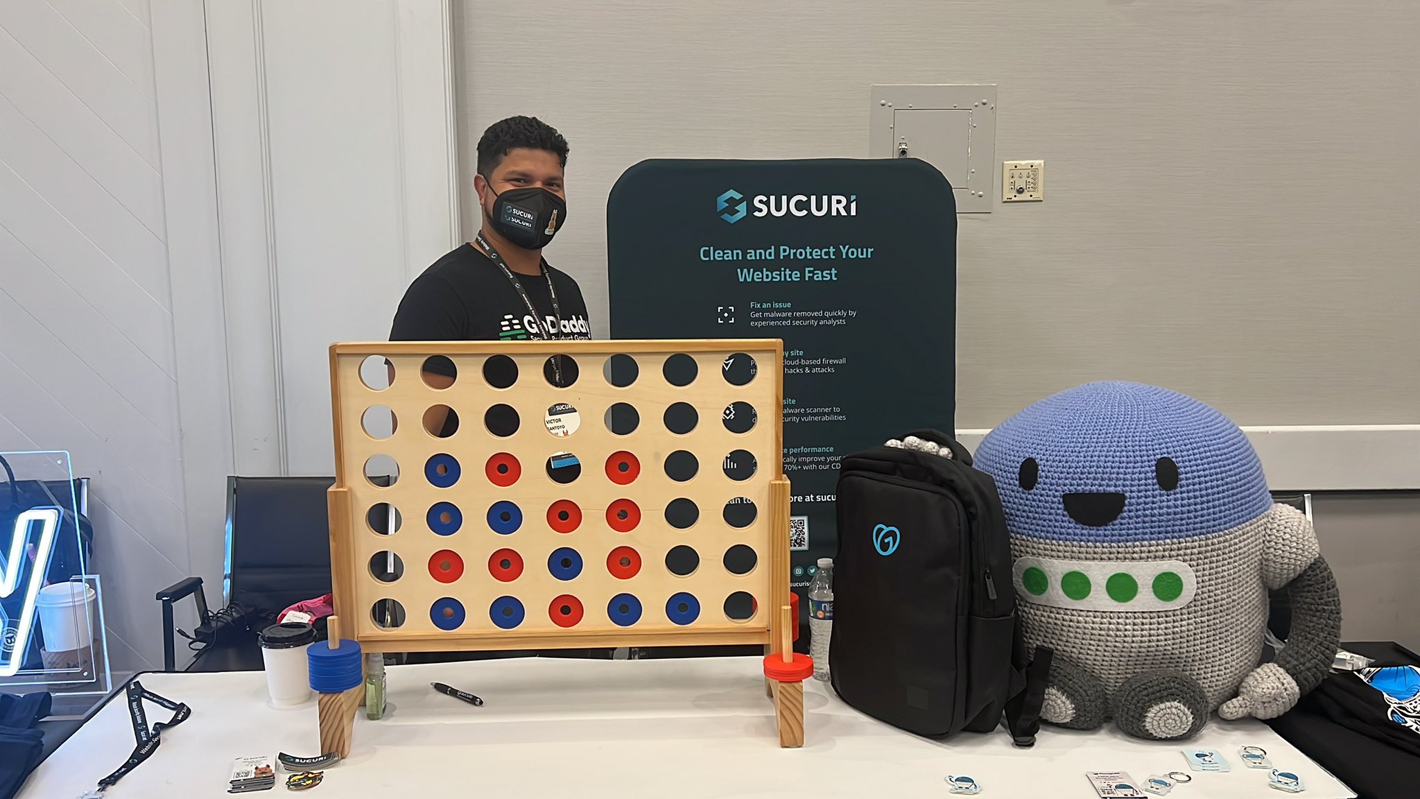 Sucuri booth