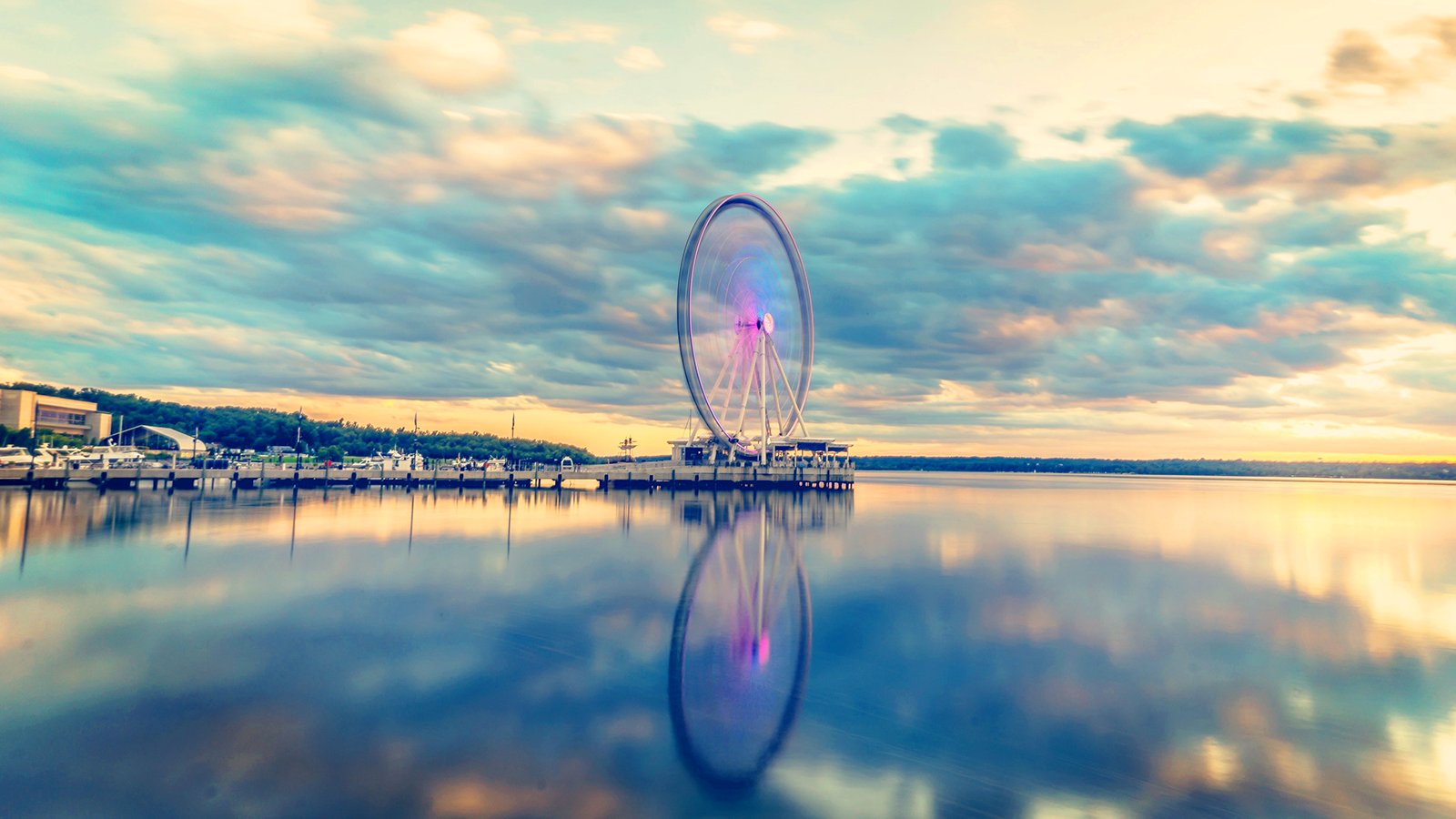 Ferris Wheel in National Harbor, Maryland, location of WordCamp US 2023. Photo credit: Sharosh Rajasekher on Unsplash